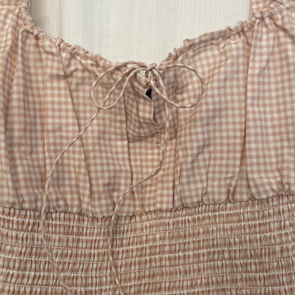 J Crew Gingham Smocked Waist tank top! New without tags. Front tie with V. - Picture 6 of 15